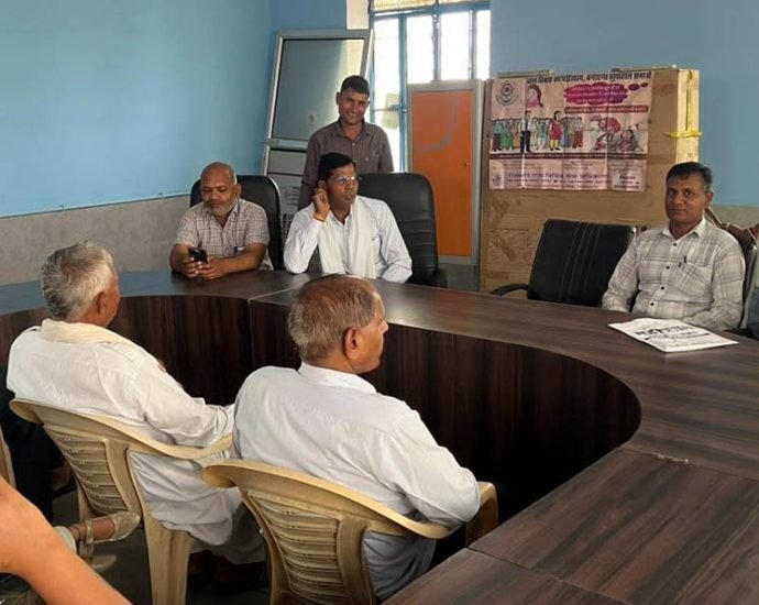 KOTPUTLI-BEHROR: श्रमिक सेवा सप्ताह में मिले ई-श्रम कार्ड