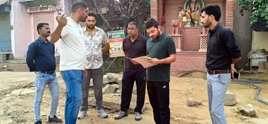 KOTPUTLI-BEHROR: एसडीएम ने शहर के प्रमुख क्षेत्रों का किया निरीक्षण KOTPUTLI-BEHROR: एसडीएम ने शहर के प्रमुख क्षेत्रों का किया निरीक्षण