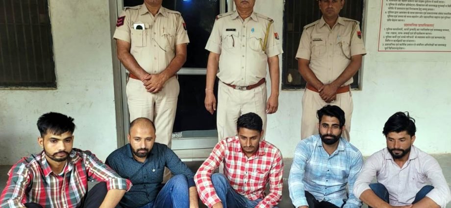 KOTPUTLI-BEHROR: तोडफ़ोड़ के मामले में पांच और गिरफ्तार KOTPUTLI-BEHROR: तोडफ़ोड़ के मामले में पांच और गिरफ्तार