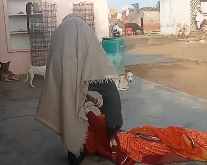 KOTPUTLI-BEHROR: बुजुर्ग महिला से दरिंदगी: मारपीट, धमकी और बेदखली KOTPUTLI-BEHROR: बुजुर्ग महिला से दरिंदगी: मारपीट, धमकी और बेदखली