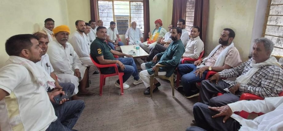 KOTPUTLI-BEHROR: तिरंगा यात्रा की तैयारी और जनसेवा पर फोकस