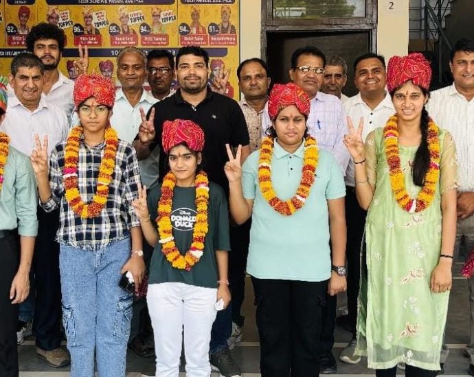KOTPUTLI-BEHROR: ओएनएस स्कूल के छात्रों ने फहराया परचम