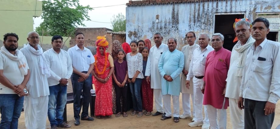 KOTPUTLI-BEHROR: सैनी समाज ने किया पावटा प्रधान का अभिनंदन KOTPUTLI-BEHROR: सैनी समाज ने किया पावटा प्रधान का अभिनंदन