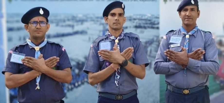 KOTPUTLI-BEHROR: तीन स्काउट मास्टरों ने हासिल किया एडवांस प्रशिक्षण KOTPUTLI-BEHROR: तीन स्काउट मास्टरों ने हासिल किया एडवांस प्रशिक्षण