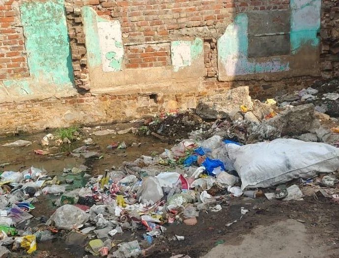 KOTPUTLI-BEHROR: कोटपूतली बना कचरे का ढेर, भडक़े पार्षद
