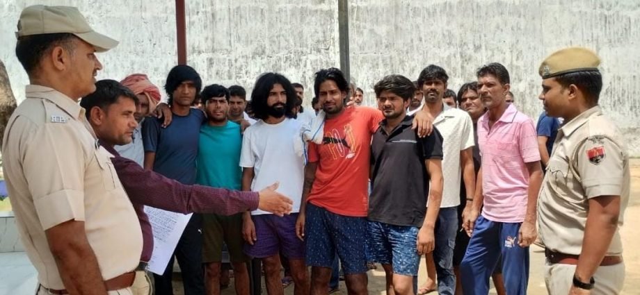 KOTPUTLI-BEHROR: कैदियों को दी गई न्याय प्रक्रिया की जानकारी KOTPUTLI-BEHROR: कैदियों को दी गई न्याय प्रक्रिया की जानकारी