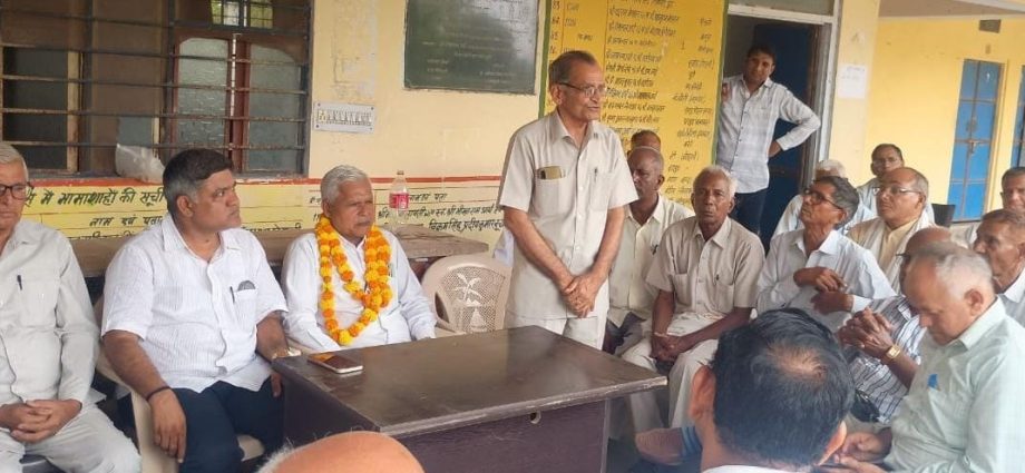 KOTPUTLI-BEHROR: मेघवाल समाज के अध्यक्ष पद पर मदनलाल वर्मा की जीत