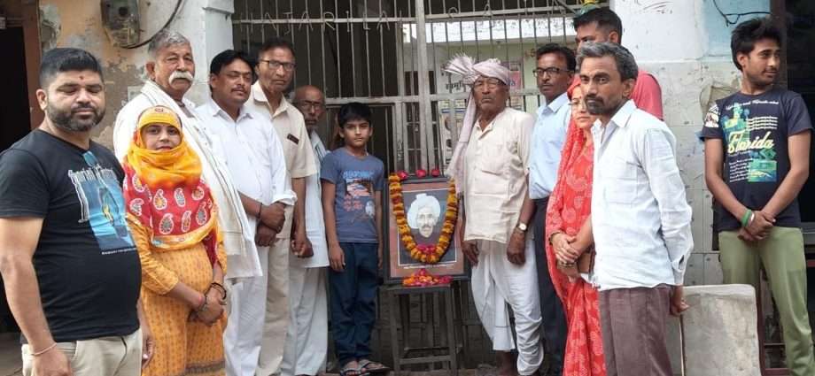 KOTPUTLI-BEHROR: भामाशाह स्व.बख्शाराम की जयंती श्रद्धापूर्वक मनाई