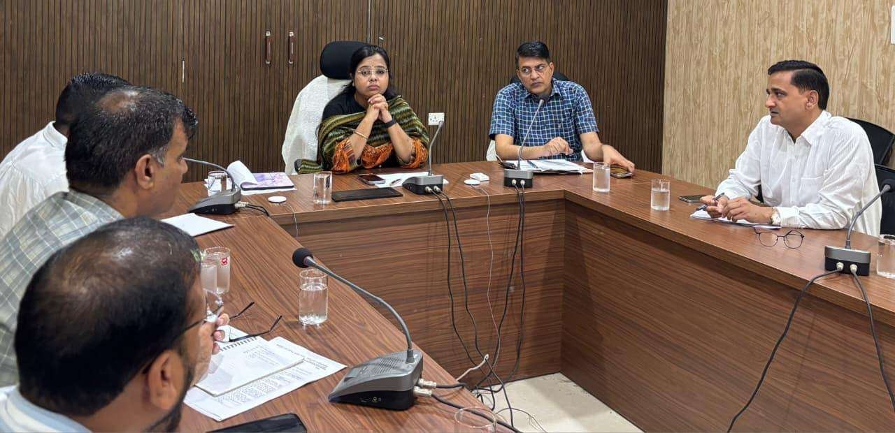 नगर परिषदों को 3-3 करोड़ और पालिकाओं को 1-1 करोड़ रुपये आवंटित