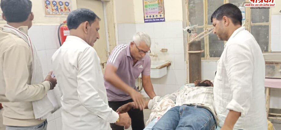 कोटपूतली में अलग-अलग सड़क हादसों में युवती समेत तीन लोग गंभीर घायल कोटपूतली में अलग-अलग सड़क हादसों में युवती समेत तीन लोग गंभीर घायल