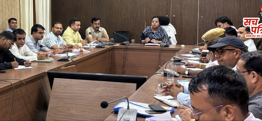 आगामी त्योहारों पर शहरों में चाक-चौबंद हों सफाई व रोशनी व्यवस्था आगामी त्योहारों पर शहरों में चाक-चौबंद हों सफाई व रोशनी व्यवस्था