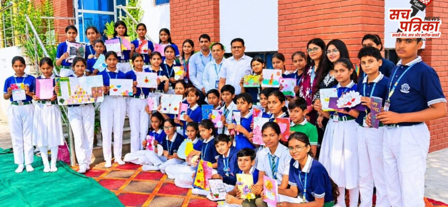 दीपावली पर विद्यालय में सजी दीया व कार्ड मेकिंग प्रतियोगिताएं दीपावली पर विद्यालय में सजी दीया व कार्ड मेकिंग प्रतियोगिताएं