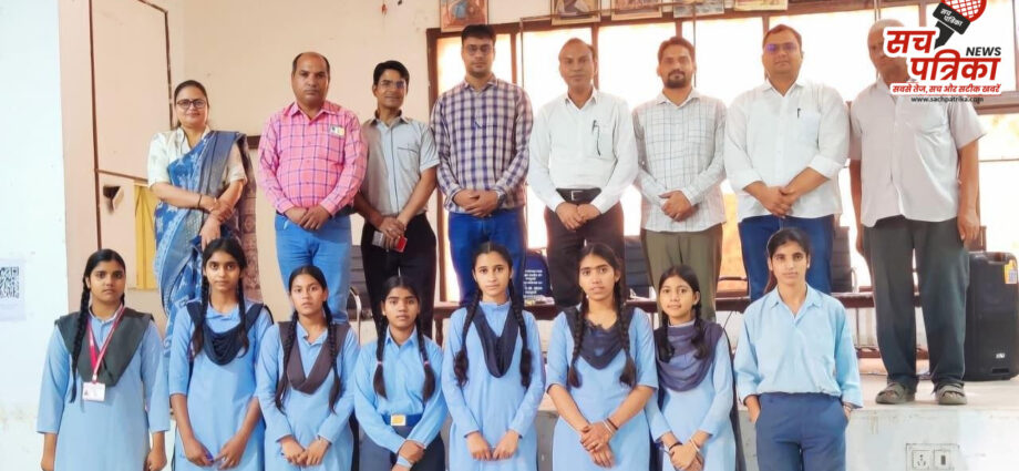 सरदार विद्यालय में ब्लॉक स्तरीय प्रतियोगिताओं का आयोजन सरदार विद्यालय में ब्लॉक स्तरीय प्रतियोगिताओं का आयोजन